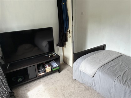 3 Bed Semi-Detached House, Beech Avenue, OL3