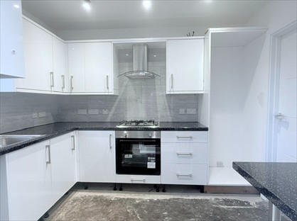 4 Bed End Terrace, Silkstream Road, HA8