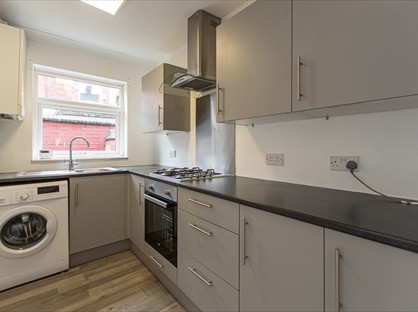 2 Bed Terraced House, Lydford St, M6