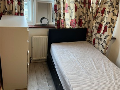 Room in a Shared House, Beam Avenue, RM10