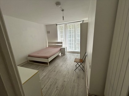 Studio Flat, Boyd St, E1
