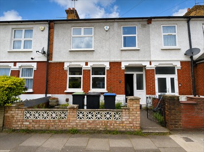 3 Bed Terraced House, Kingsway, EN3