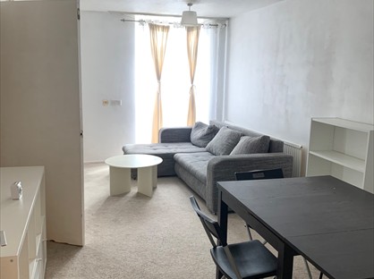 2 Bed Flat, Pelham Road, SW19
