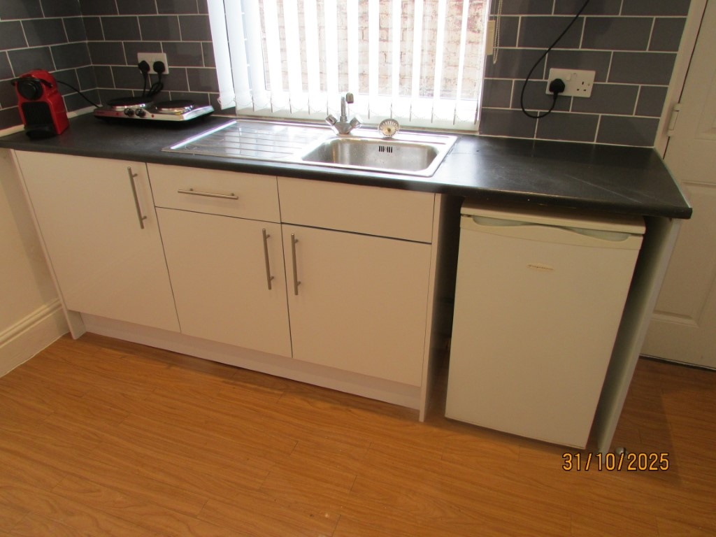 Room in a Shared House, Harefield Road, CV2 photo 3