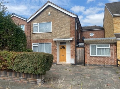 5 bed room for rent in Room in a Shared House, Kirkstone Drive, LE11