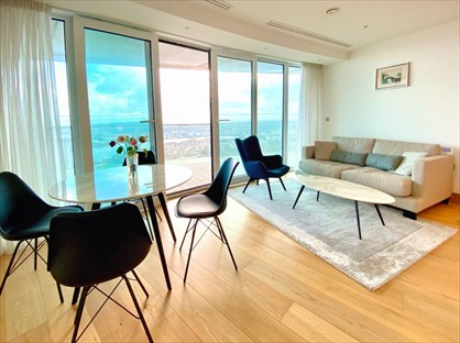 2 Bed Flat, Arena Tower, E14
