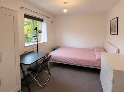 Room in a Shared Flat, Kings Avenue, SW4