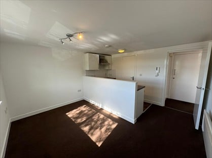 1 Bed Flat, Sandhurst Road, LE3