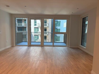 1 Bed Flat, Gasholder Place, SE11