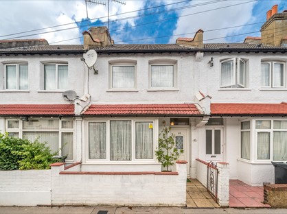 4 Bed Terraced House, Lakehall Road, CR7