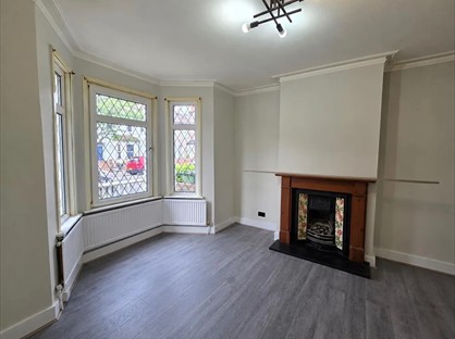 3 Bed Terraced House, Summerfield St, SE12