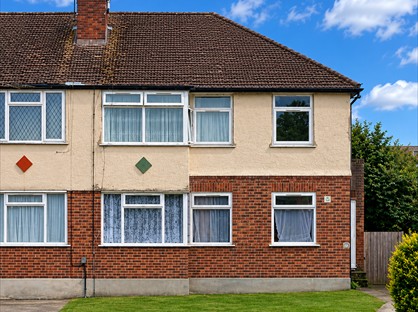 2 Bed Flat, Stainton Road, EN3