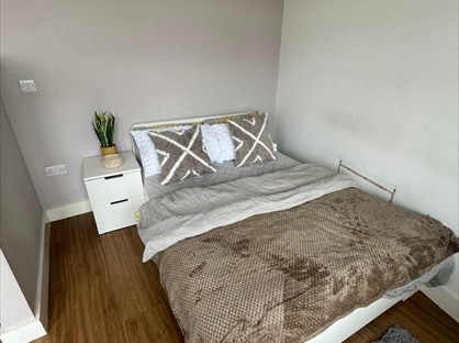 Studio Flat, Majestic Court Studios, ST4