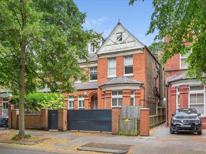 3 Bed Flat, Dukes Avenue, W4