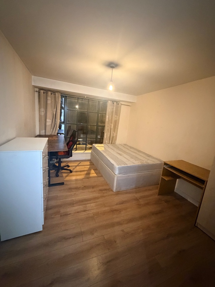 2 Bed Flat, Bradford St, B12 photo 3