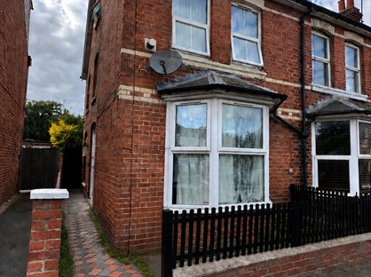 3 Bed End Terrace, Pangbourne St, RG30