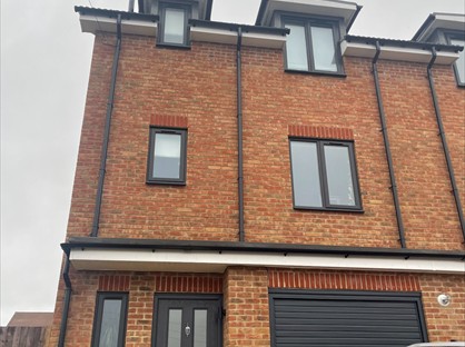 3 Bed Semi-Detached House, Eddy Road, GU12