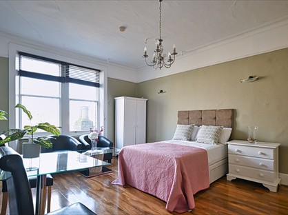 Studio Flat, Holland Road, W14