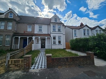 Studio Flat, Park Lane, SM5