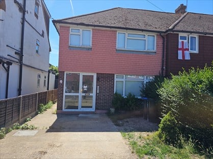 1 bed flat/apartment for rent in Studio Flat, Ford Road, GU22