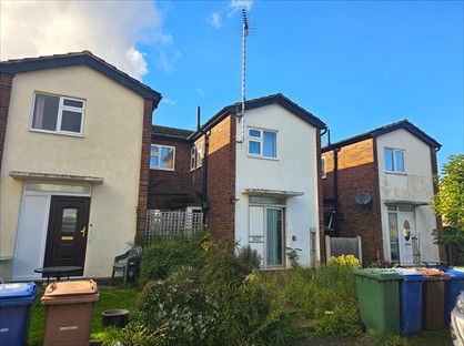 2 Bed Flat, The Retreat, RM17