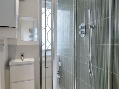 1 Bed Flat, Rodway Road, SW15