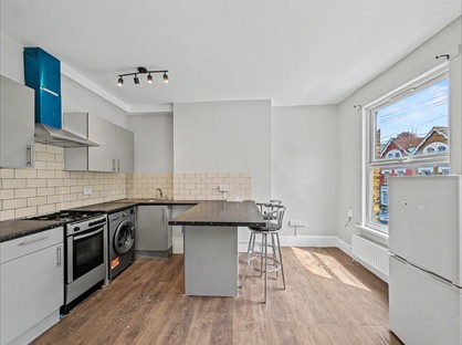 2 Bed Flat, Hermitage Road, N4