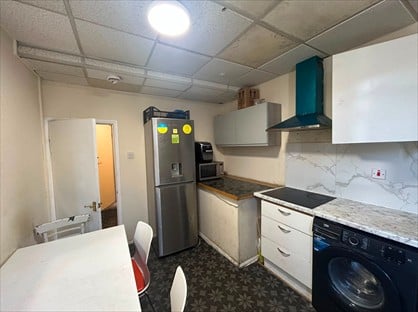 3 Bed Flat, The Broadway, UB1