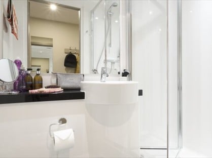 6 bed room for rent in Room in a Shared Flat, York St, BT15