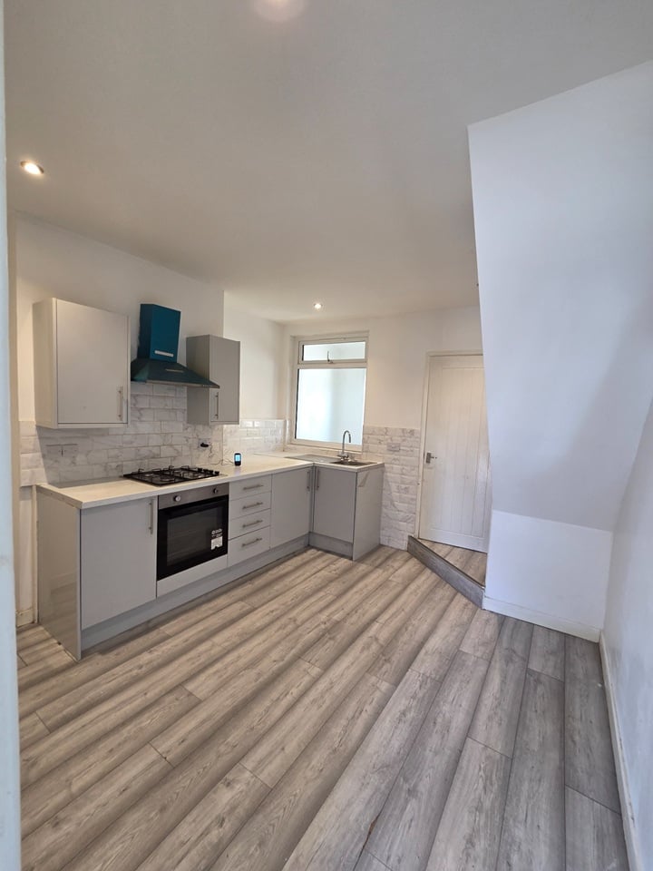 2 Bed Terraced House, Hinderton Road, CH41