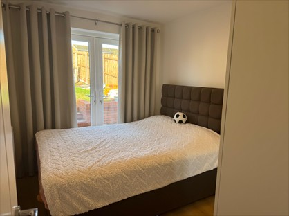 3 Bed Bungalow, Redland Drive, NN2