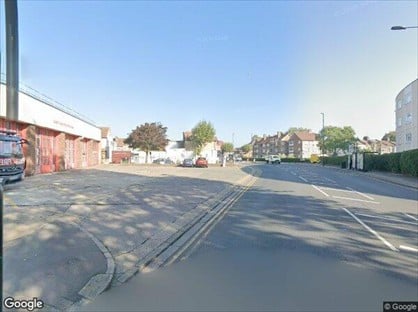 2 Bed Flat, High Street South, E6