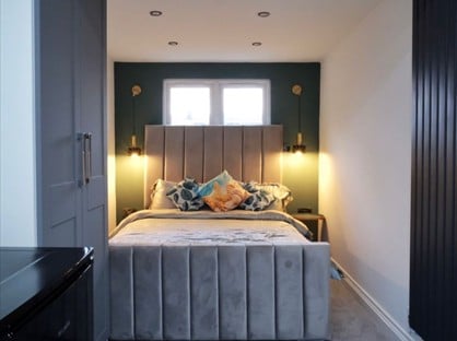 5 Bed Terraced House, Inverness Road, TW3