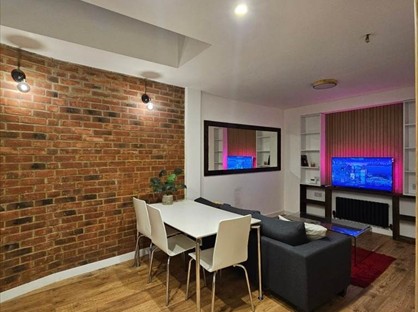 3 Bed Detached House, Crescent Road, RM10