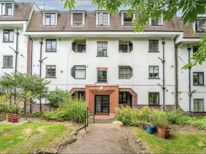 Room in a Shared Flat, Seymour Court, N10