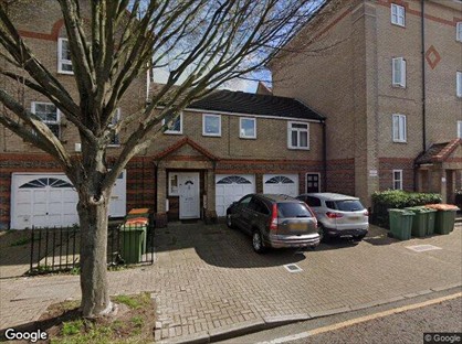 2 Bed Flat, Valiant Way, E6