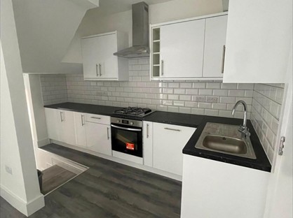 3 Bed Flat, Grand Parade, N4