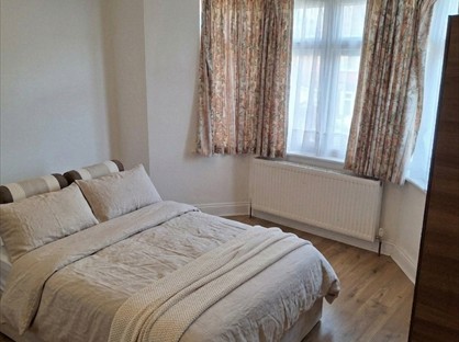 Room in a Shared House, Randall Avenue, NW2