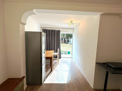 Studio Flat, Radcliffe Road, HA3