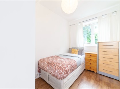 Room in a Shared Flat, Cortis Road, SW15