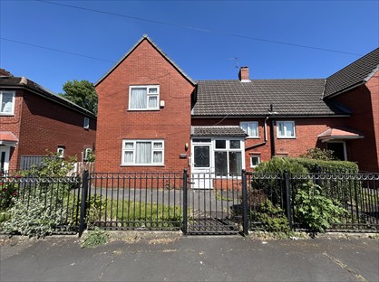 3 Bed Semi-Detached House, Copthorne Crescent, M13