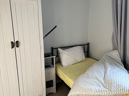 Room in a Shared House, Alder Way, BR8