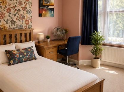 Room in a Shared House, Martin Way, SM4