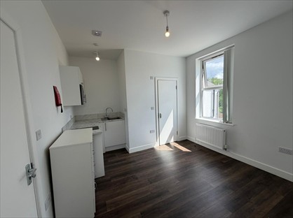 Studio Flat, Hanger Lane, W5