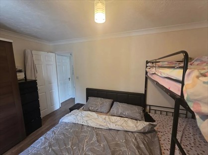 1 Bed Flat, Harlington, UB3