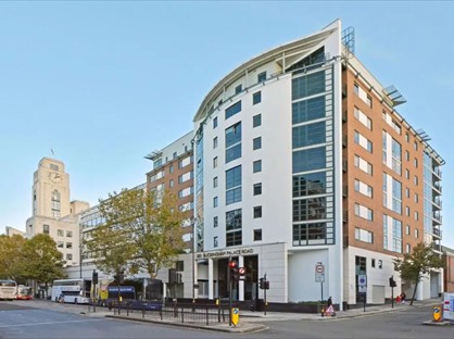 2 Bed Flat, Buckingham Palace Road, SW1W