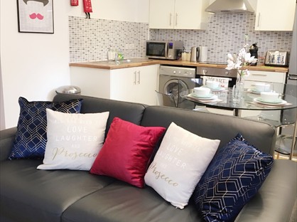 2 Bed Flat, Duke St, L1
