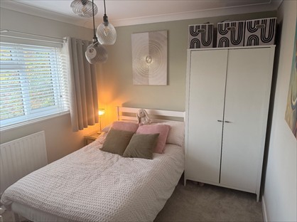 Room in a Shared House, Holland Way, BR2