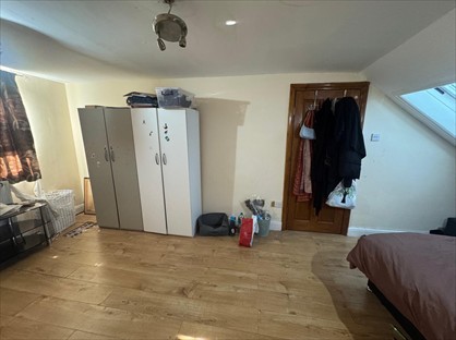 Room in a Shared House, Park Road, IG1