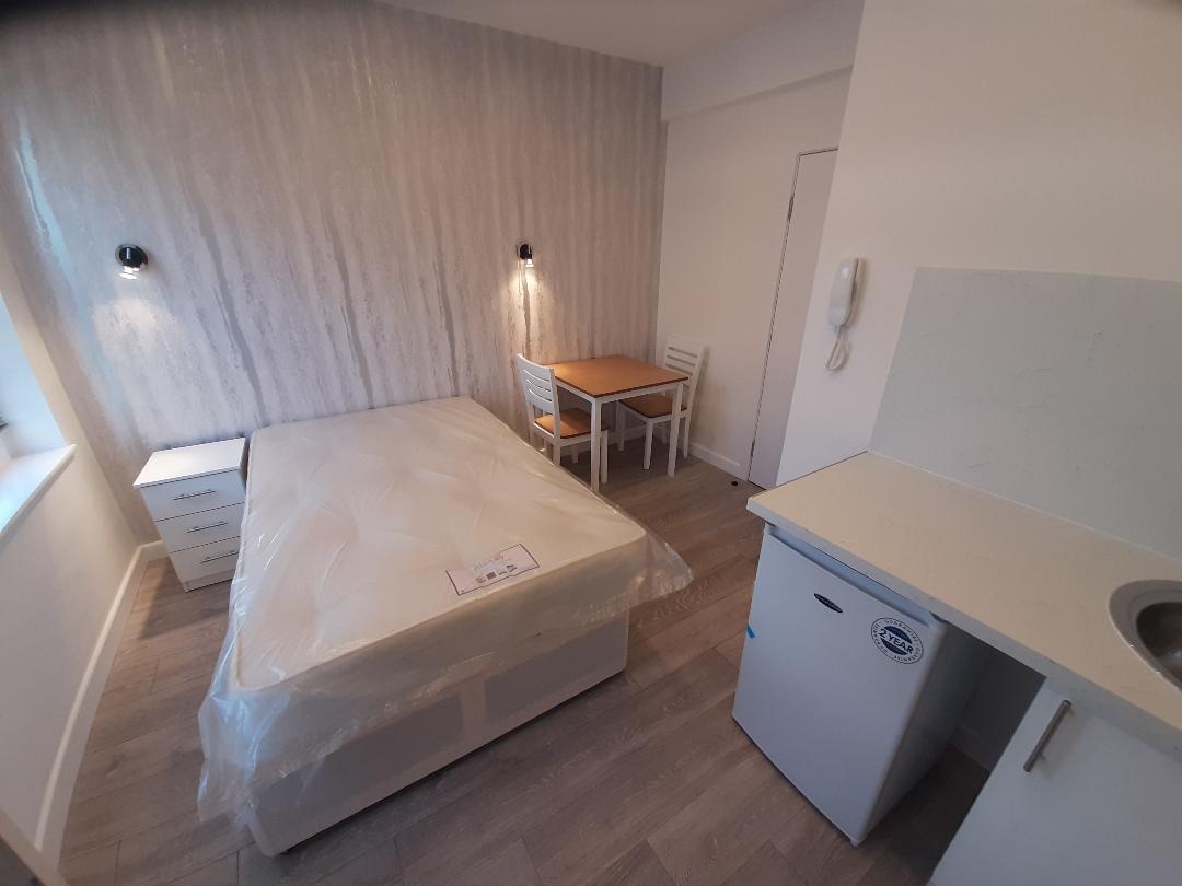 Studio Flat, Tachbrook Street, SW1V, N1 7GU photo 3